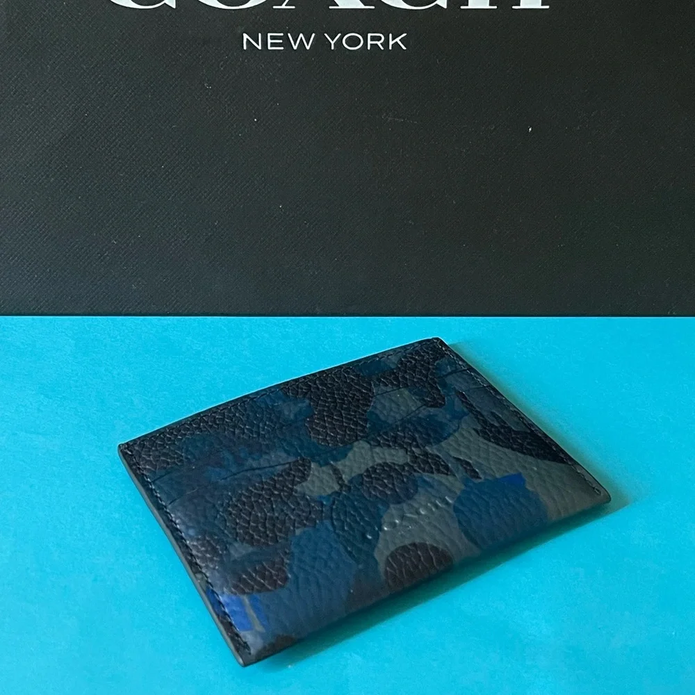 NWT Coach Card Case With Camo Print Blue/Midnight Navy